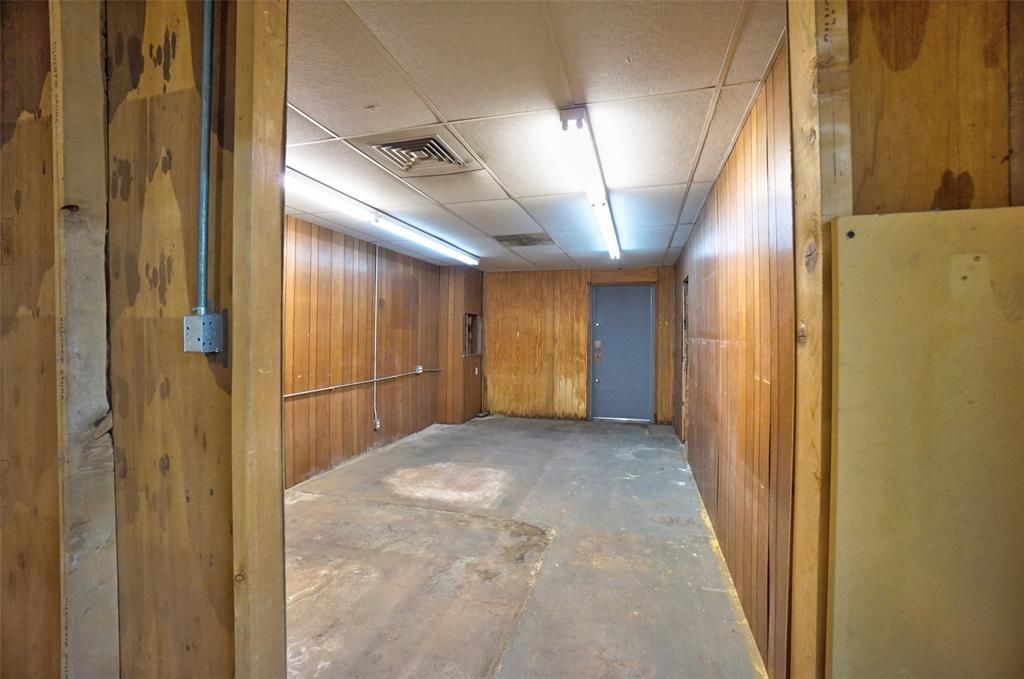 121 N Marlborough Ave, Dallas, TX 75208